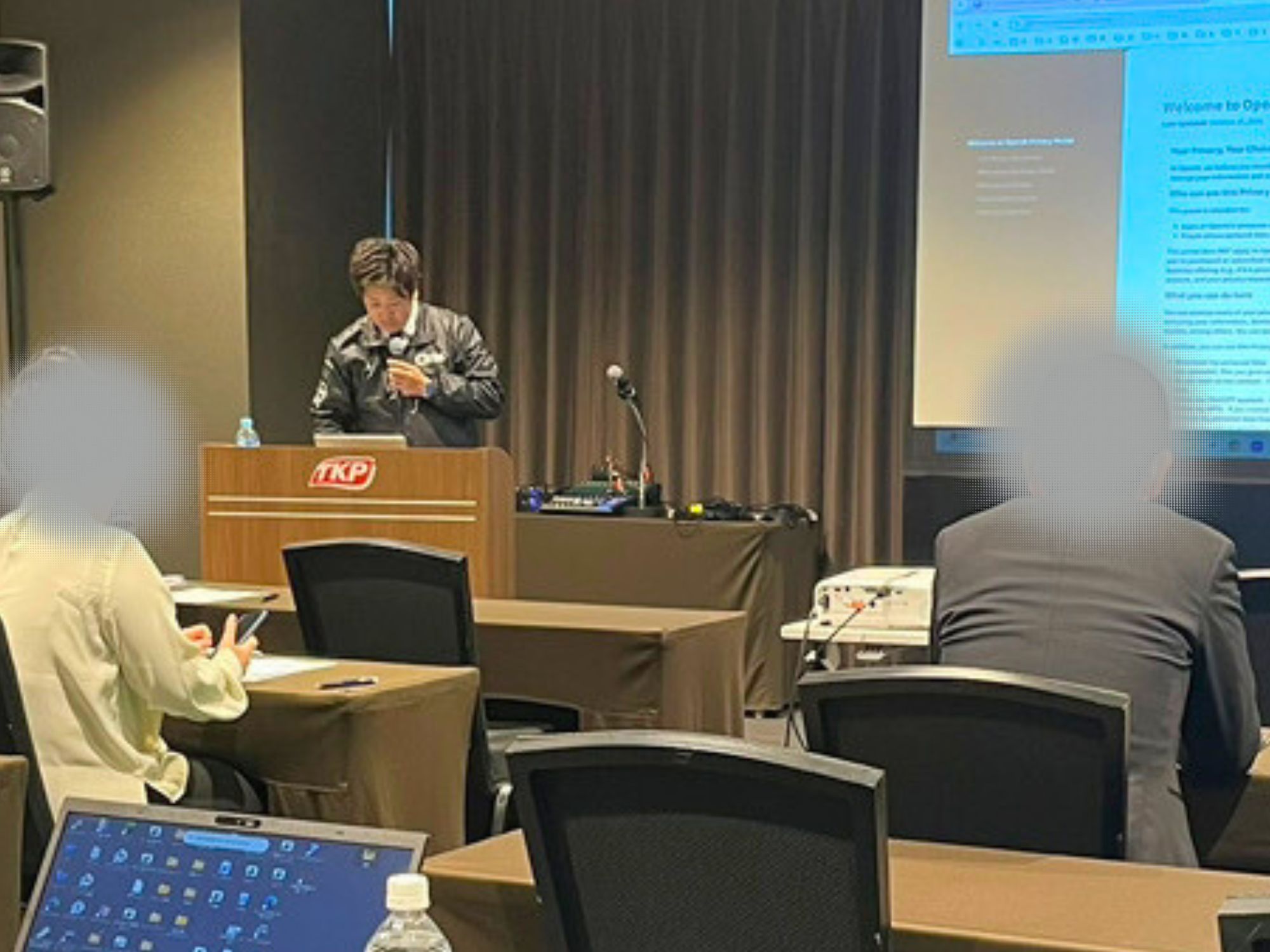 セミナー風景 - 講演の様子